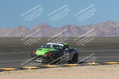 media/Oct-15-2023-Lucky Dog Racing Chuckwalla (Sun) [[f659570f60]]/2nd Stint Bowl/